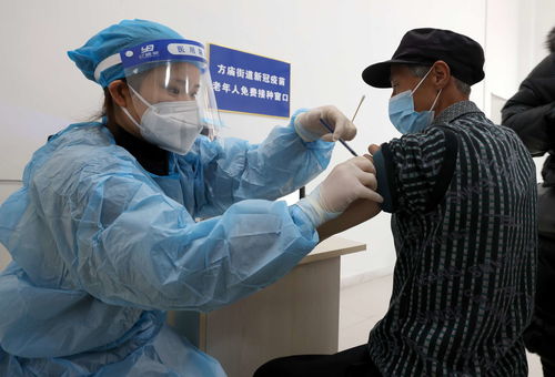 四問(wèn)老年人疫苗接種 疫情防控一線(xiàn)的調(diào)查與咨詢(xún)